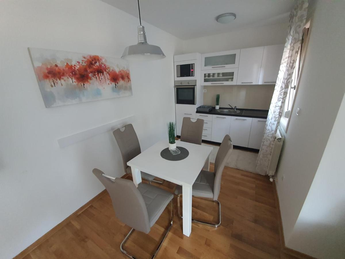 Goldpine Apartments زلاتيبور الغرفة الصورة