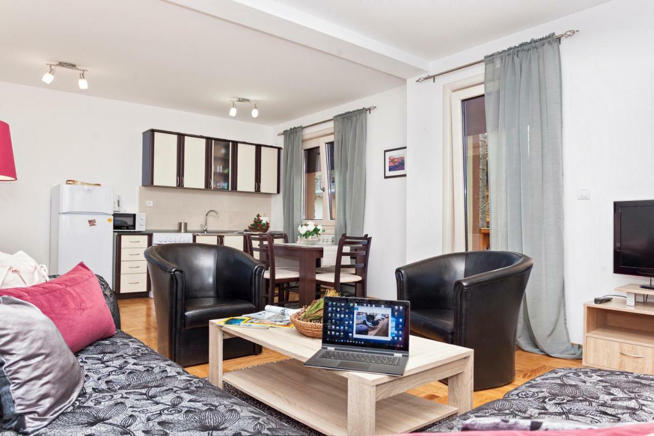 Goldpine Apartments زلاتيبور المظهر الخارجي الصورة