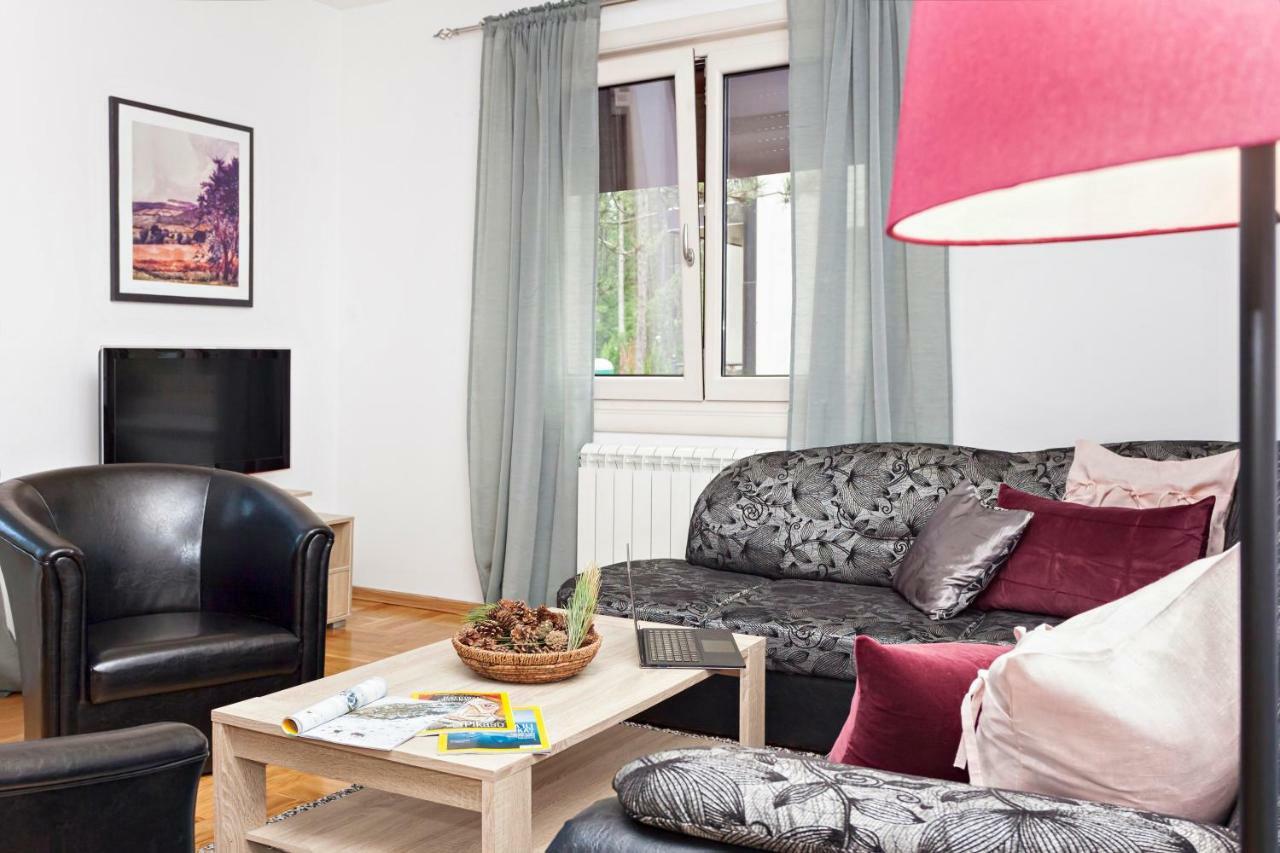 Goldpine Apartments زلاتيبور المظهر الخارجي الصورة